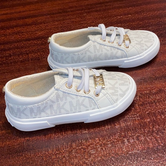 Michael kors girl shoes - Picture 3 of 6